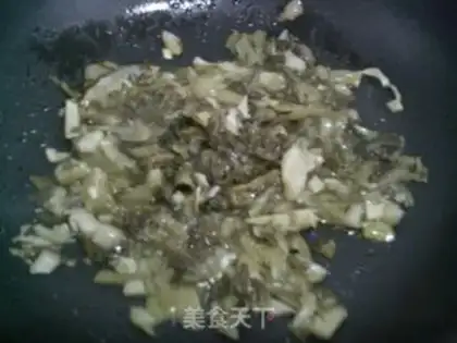 Make Sour shrimp fried tart step 4