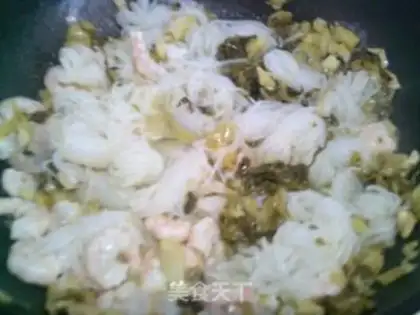 Make Sour shrimp fried tart step 5