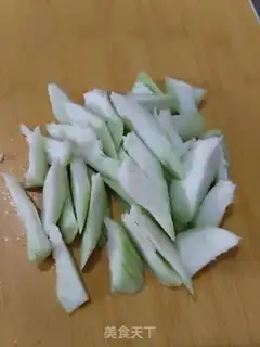 Make Smelt-fish-ball soup step 1