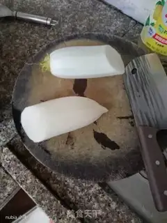Make The radish omelet drops the scales step 1