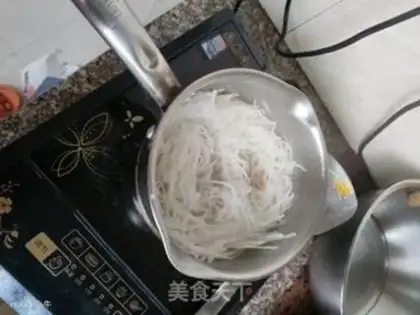 Make The radish omelet drops the scales step 5