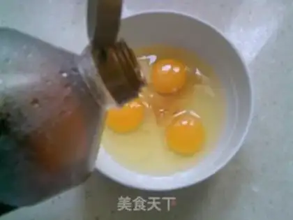 Make Blackwood, fried eggs step 1