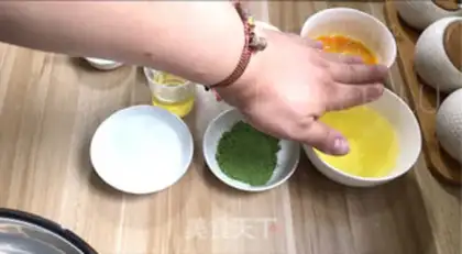 Make Tea and cheese cream cake step 0