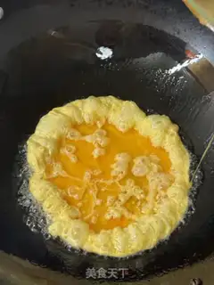 Make Onion fried eggs step 2