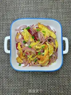 Make Onion fried eggs step 7