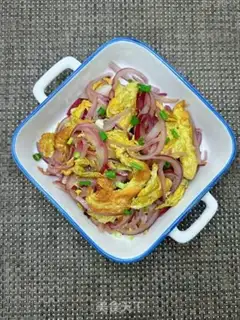 Make Onion fried eggs step 8
