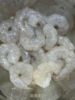 Make Shrimp eggs fried carrots step 0