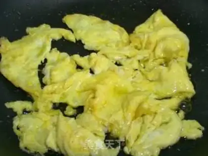 Make Eggs and sheep tails to cook a melon step 5