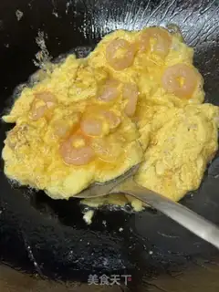 Make Shrimp eggs fried carrots step 5
