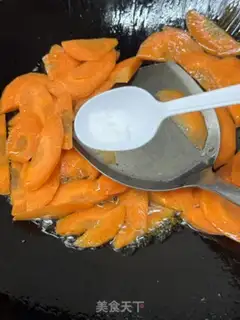 Make Shrimp eggs fried carrots step 8