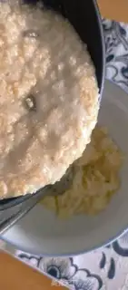 Make Banana milk oatmeal step 2