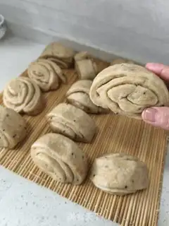 Make oatmeal rolls step 10
