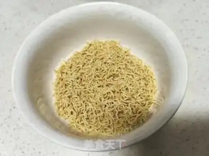 Make Noodle pancakes step 0