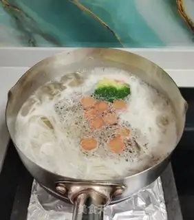 Make Breakfast beef noodles step 2