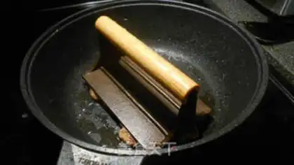 Make Onion pork chops step 4