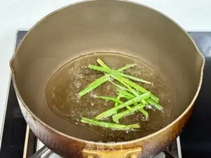 Make Tore chicken with onions step 2
