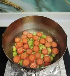 Make Peas and carrots step 0