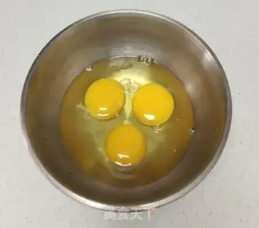 Make Delicious eggs step 0