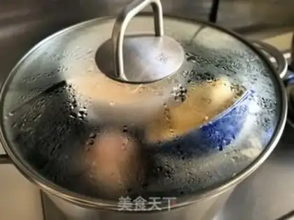 Make Tea oil, sea cucumber step 6