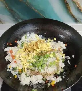 Make Delicious fried rice step 5