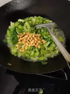 Make Big celery fried soybeans step 9