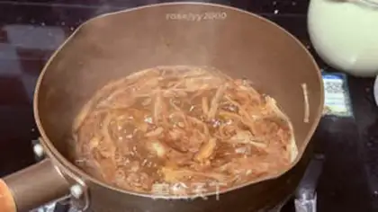 Make Onions burn sea cucumbers step 3