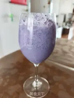 Make Blueberry milkshake step 7