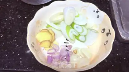 Make Onions burn sea cucumbers step 6