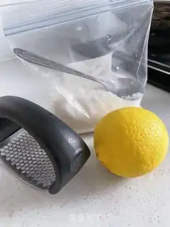 Make Strawberry sauce step 0