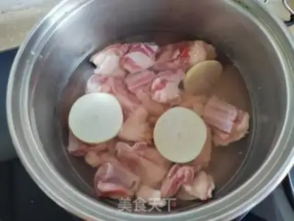 Make Lamb chop carrot soup step 0