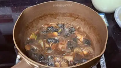 Make Onions burn sea cucumbers step 11
