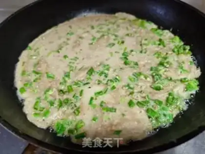 Make Black wheat onion onion pancakes step 5