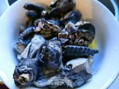 Make A chicken soup with sheep