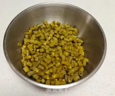 Make Meat and soybeans step 1
