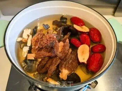 Make A chicken soup with sheep
