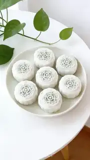 Make Tea and cheese ice-cream mooncake step 19