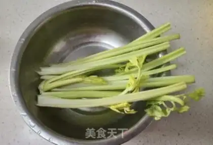 Make Pineapple juice step 2