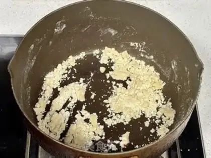 Make Butter mushroom soup step 4