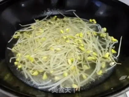 Make Soybeans soup step 5