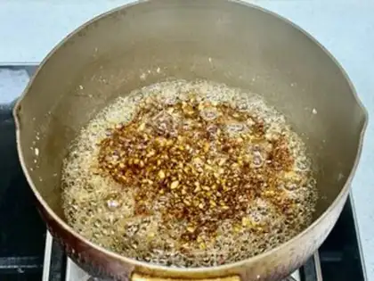 Make Garlic toad fans step 4