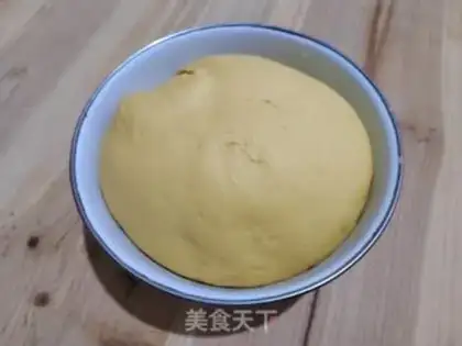 Make Carrot buns step 2