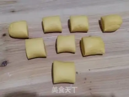 Make Carrot buns step 3