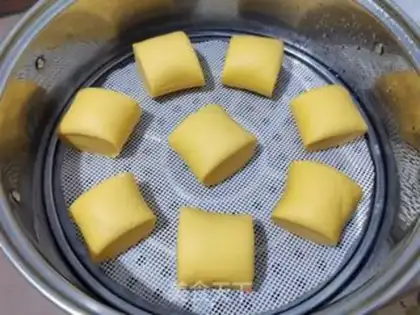 Make Carrot buns step 4
