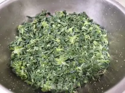 Make Strawberry Mountain hot red tea step 5