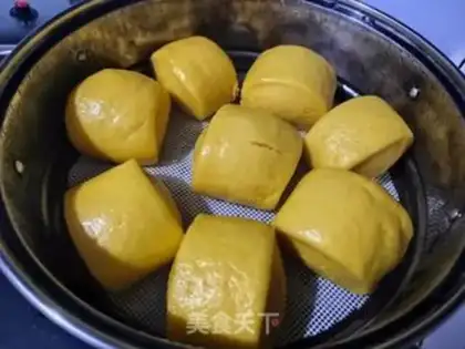 Make Carrot buns step 5