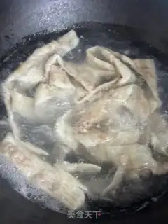 Make The dumplings are full of meat step 7