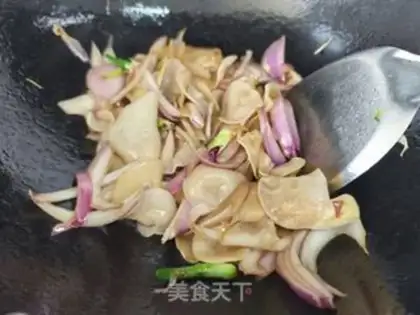 Make The onions are burning the jade ears step 4