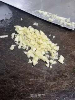 Make Garlic soybeans, cedar fish step 2