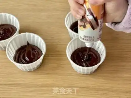 Make Chocolate marfin cake step 6