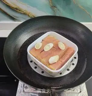 Make Steamed salmon step 1